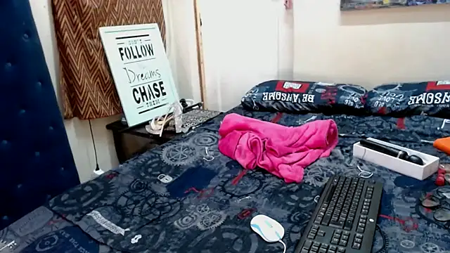 [25 Mar 14:06] Private Show - video by PEBBLES365 cam model