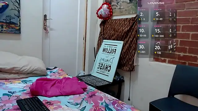 [6 Apr 11:19] Private Show - video by PEBBLES365 cam model