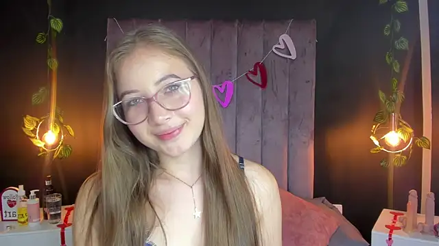 Slowly and with a lot of sensuality, I bare for you daddy - video by Dahlia_Rousse cam model