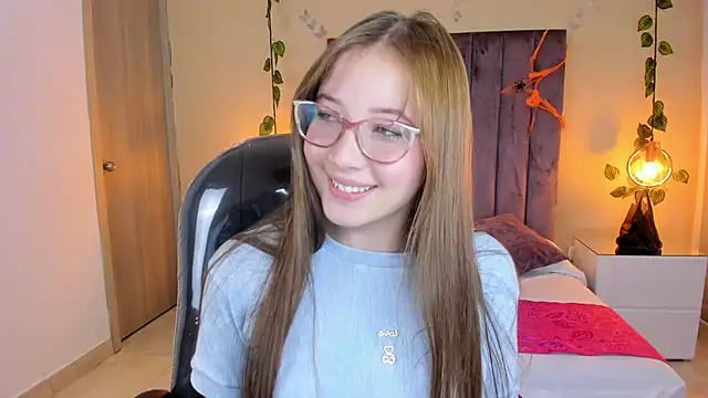 play with me 😍 - video by Dahlia_Rousse cam model