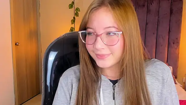 All you want and like , in one person , blonde beauty with big ass and sweet pink pussy 🌺😍 - video by Dahlia_Rousse cam model