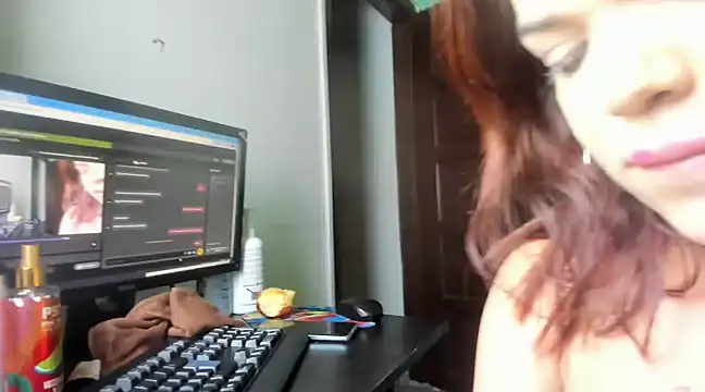 yeahh - video của người mẫu cam silvana_boobs