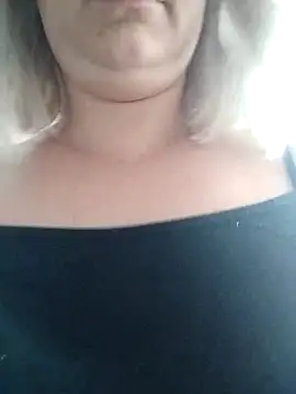 ❤️😈 - video by blondaf cam model