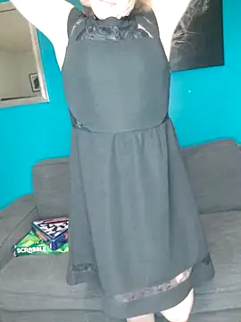 [15 Apr 01:59] Private Show masturbation et double pénétration - video by Miss_luxiole