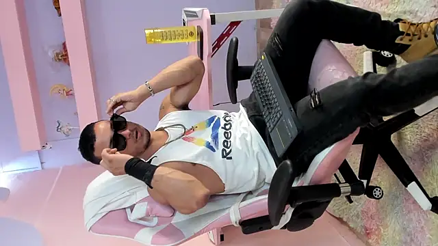 sensual boy – video af BrandonColee cam-model