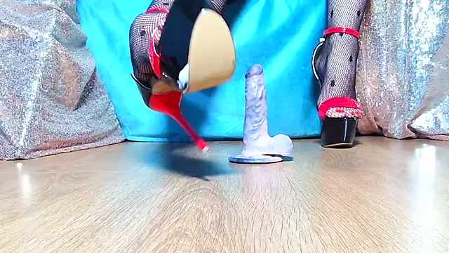 Tribut schon bezahlt? - Tribute already paid? - vídeo de Mijou_Merlin modelo de câmara