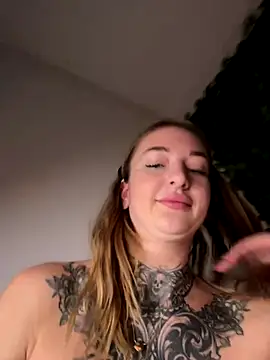 Big Big Dildo🍆 - vídeo de tamii_mara modelo de câmara