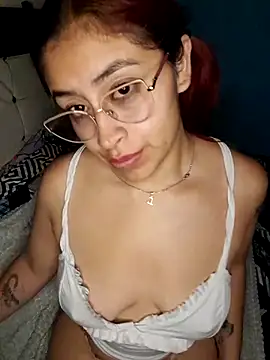 A very messy girl, makes a sloppy blowjob - video by Anonymous_Girl_ cam model