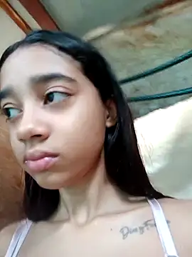 naked total + masturbations - vídeo de Zoe_Sweett18 modelo de câmara