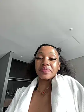 [16 Jun 08:27] Private Show - video av Go_Meg cam-modell