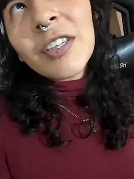 [11 May 20:29] Private Show tutorial para comer pussy - video di GinnyDelice modella di cam