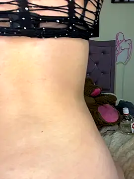 Private Show- DOMI IN ASS AND DILDOS - video by Emmie_Hot cam model