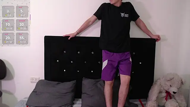 Charlie is punished by Tina 🔥🍑 - Vídeo de Tina_4_Charlie