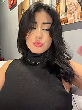 Try the madness and fun with me, my love💋 - video oleh fiorella_paris kamera model