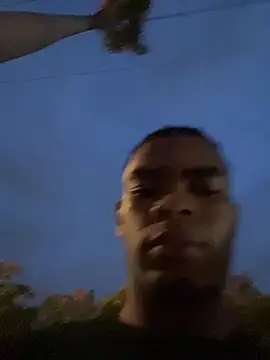 My neighbors almost see me masturbating on the street, A little exhibitionism is not bad
