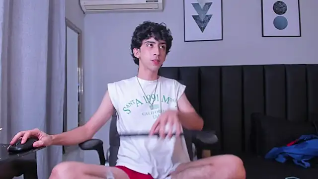 shake my dick and ass - video by Alezzandro_ cam model