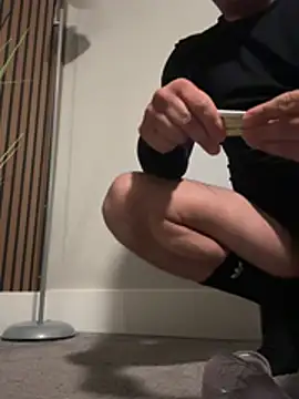 [17 Jan 23:06] Public Show - video by RoastingStatus cam model