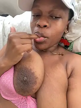 Pussy dripping cream💦👅 — filmik BonnyMolhada, modela(-lki) na kamerkach