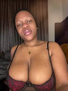 Suck real cock, sloppy 🍆💦 - video by Boneca25 cam model