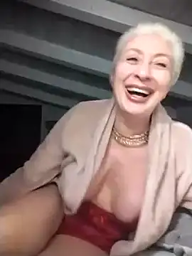 [25 Feb 19:22] Private Show - Video von divinaerotica Cam-Model