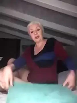 [2 Apr 23:16] Private Show - video by divinaerotica cam model