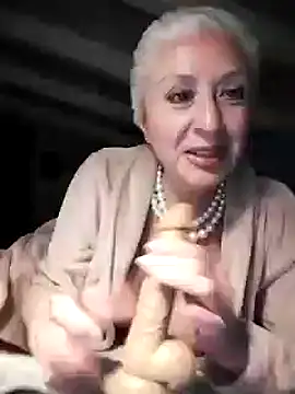 [7 Apr 23:38] Private Show - video by divinaerotica cam model