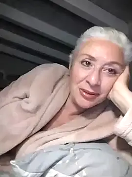 [21 Apr 23:56] Private Show - Vídeo de divinaerotica, modelo de vídeos