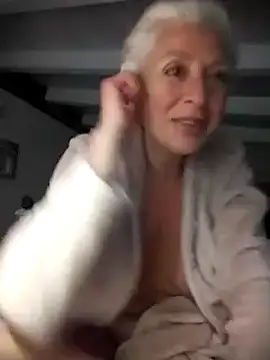 [22 May 22:24] Private Show - video by divinaerotica cam model