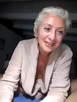 [29 May 00:02] Private Show - video by divinaerotica cam model