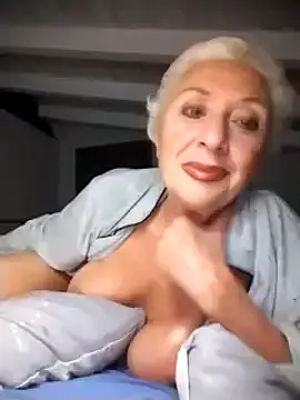 [3 Jun 22:29] Private Show - video by divinaerotica cam model
