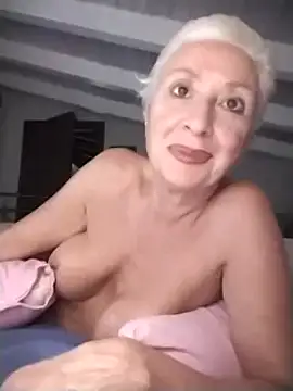 [6 Jul 19:05] Private Show - Video von divinaerotica Cam-Model