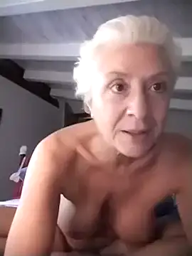 [12 Aug 19:46] Private Show - Video von divinaerotica Cam-Model