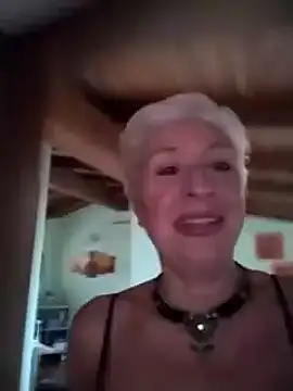 [1 Sep 17:17] Private Show - Video von divinaerotica Cam-Model