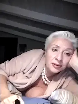 [19 Sep 22:33] Private Show - Video von divinaerotica Cam-Model