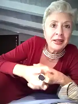 [2 Oct 15:30] Private Show - Video von divinaerotica Cam-Model