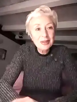 [21 Oct 19:25] Private Show - Video von divinaerotica Cam-Model