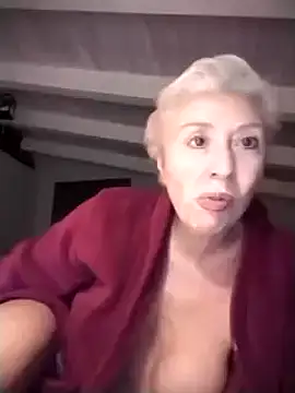 [24 Oct 18:48] Private Show - Video von divinaerotica Cam-Model