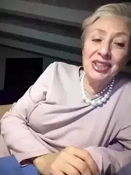 [26 Nov 17:45] Private Show - Video von divinaerotica Cam-Model