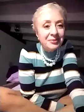 [28 Nov 21:44] Private Show - Video von divinaerotica Cam-Model