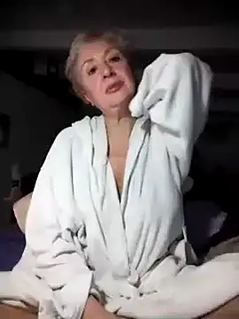 [8 Dec 21:51] Private Show - Video von divinaerotica Cam-Model