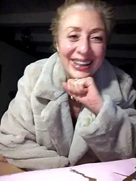 [23 Dec 22:39] Private Show - Video von divinaerotica Cam-Model