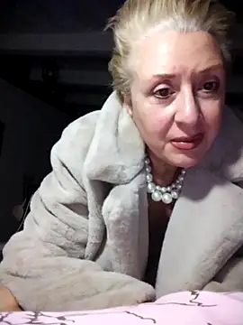 [27 Dec 23:18] Private Show - Video von divinaerotica Cam-Model