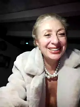 [29 Dec 19:11] Private Show - Video von divinaerotica Cam-Model