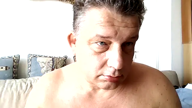 [19 Jun 09:23] Private Show Morgenshow - video van GrandpasDadBulg cam-model
