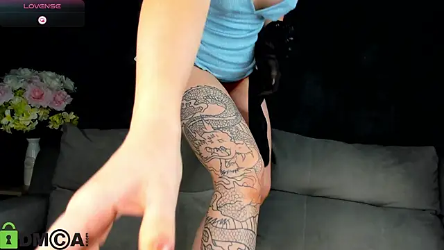 My beautiful body - video by Nikki_Kai cam model