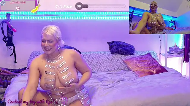 OPENING my HOLES adn showing off! Private Show - video by GoddessAlimony cam model