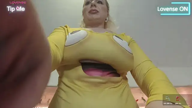 FREE --> Big Tits, Hairy Bush, Flexible as Fuck and fun Private Show - video by GoddessAlimony cam model