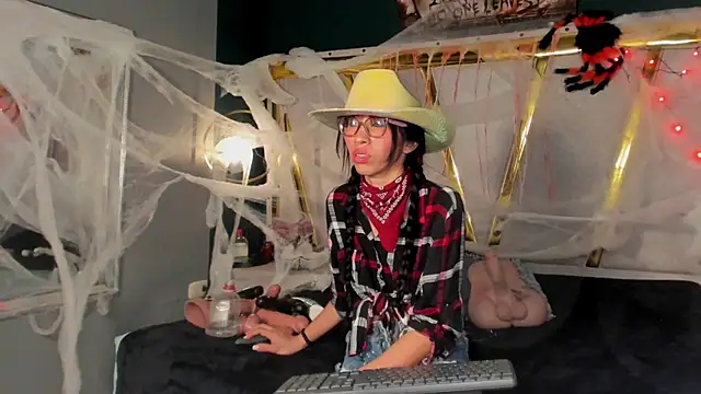 SEXY COWGIRL - Mara_Gonzalez 캠 모델의 동영상