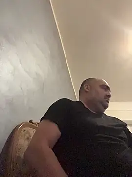 [2 Jan 13:16] Public Show - video by fuocovivo4 cam model