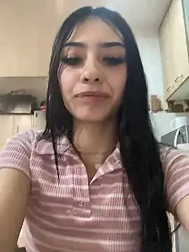 In the kitchen - video by TayylorSexx cam model